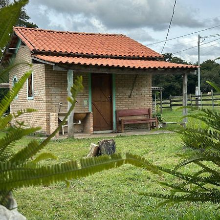 Chales E Camping Taquaral São Tomé das Letras Bagian luar foto