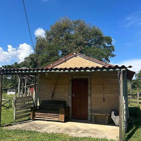 Chales E Camping Taquaral São Tomé das Letras Bagian luar foto